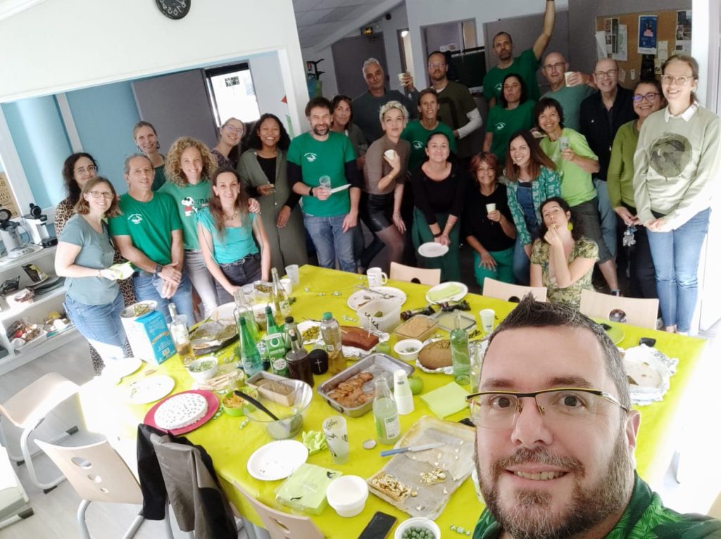 Equipe pédagogique du collège Guy de Maupassant de Garéoult dans le Var